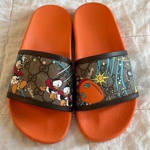 Gucci x Disney slides